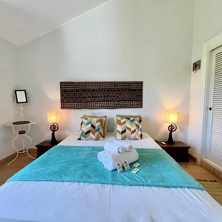 Sunny Garden With Pool By Homing *