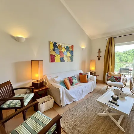 Sunny Garden With Pool By Homing *