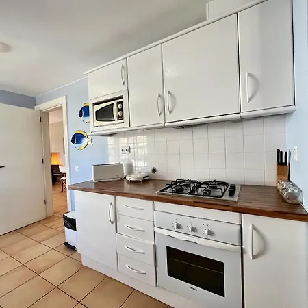 Sunny Garden With Pool By Homing *