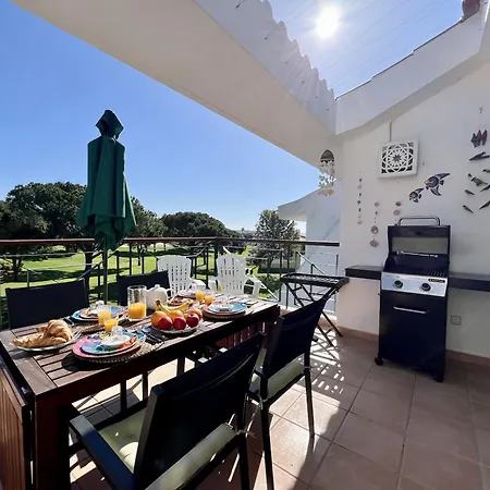 Apartment Sunny Garden With Pool By Homing