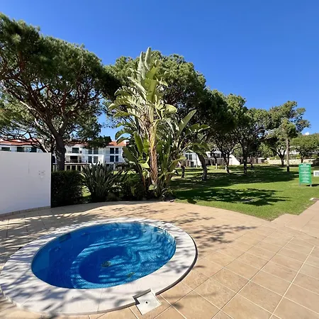 Sunny Garden With Pool By Homing Apartment